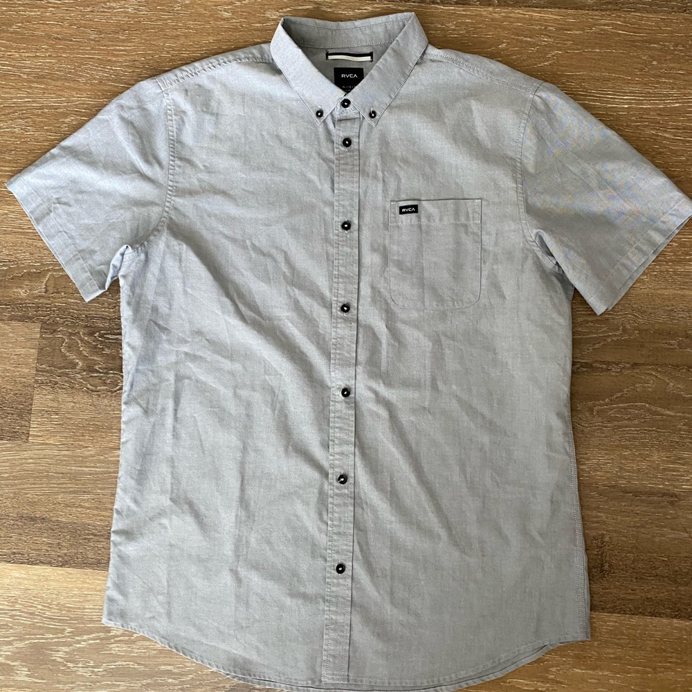 Men’s rvca button down shirt